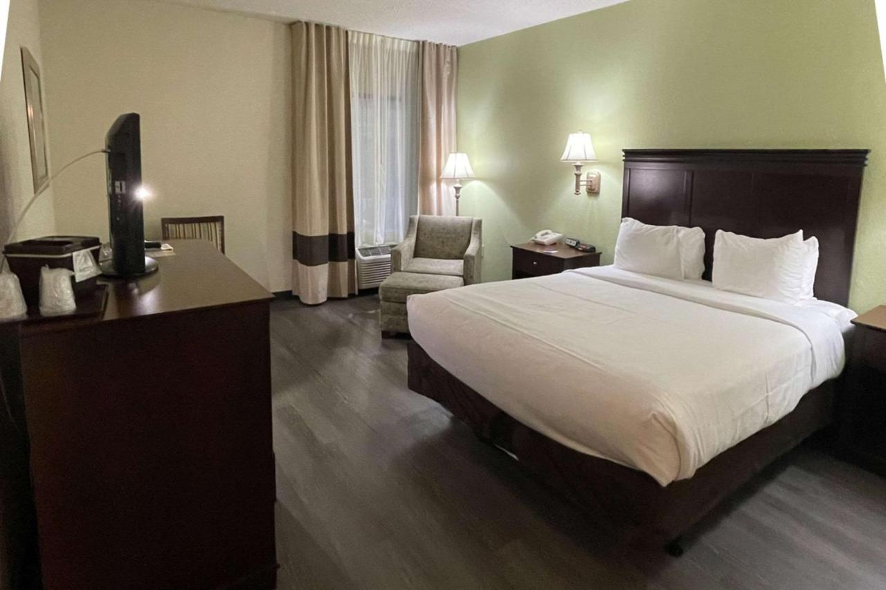 Comfort - Southern Pines Inn